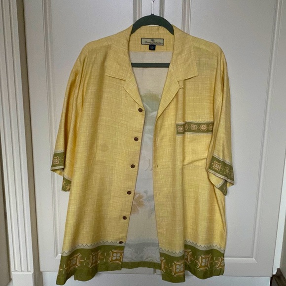 Tommy Bahama Other - TOMMY BAHAMA MEN’S SILK SHORT SLEEVE SHIRT Sz L